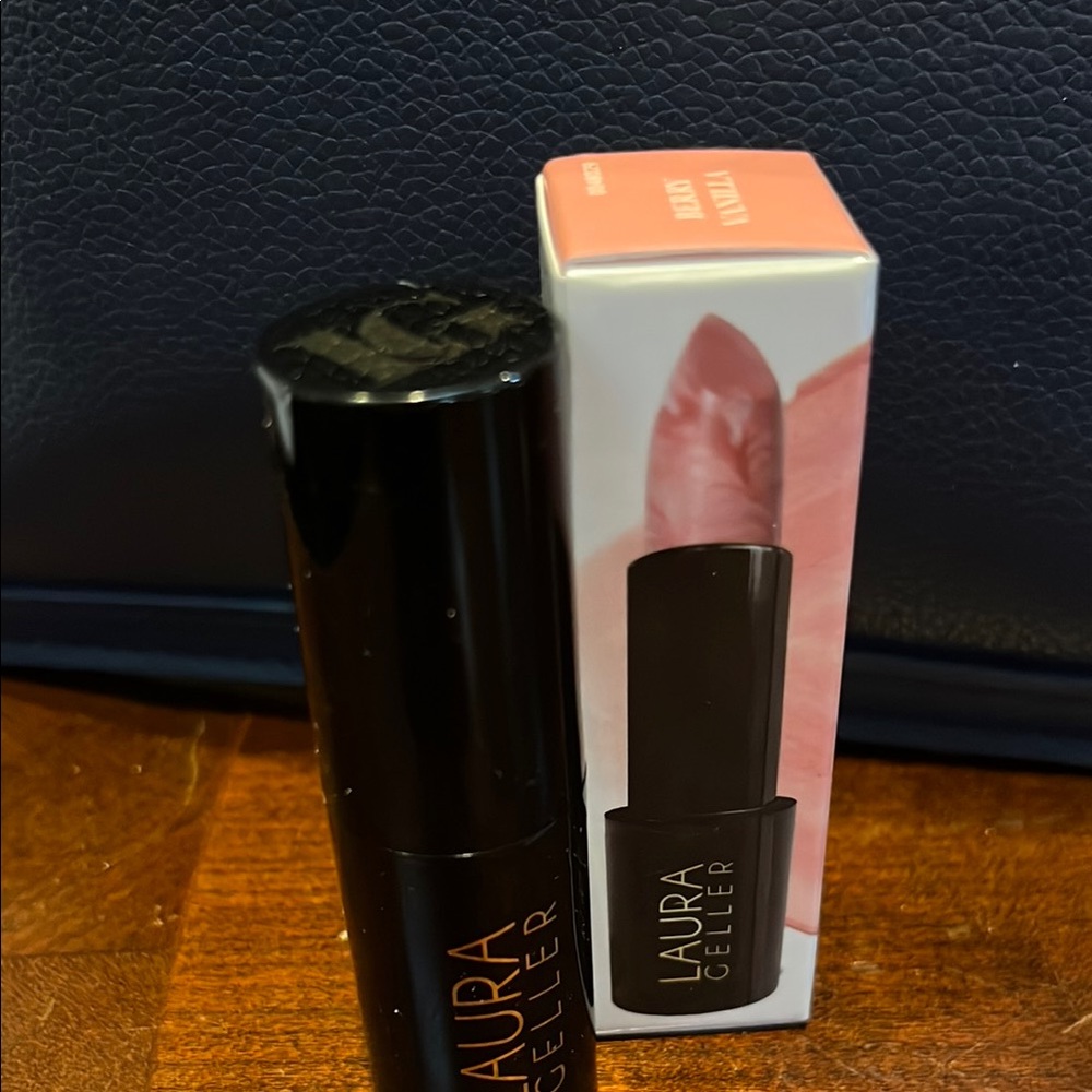 Laura Geller Lipstick Moisturizing Satin Finish - Berry Vanilla - Picture 6 of 6